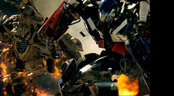 Os robôs gigantes de Transformers salvaram o mundo e ainda ganharam 565 milhões de reais - Reprodução