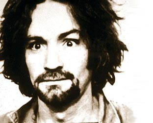 Retrato de Manson tirado após sua prisão, em 1969