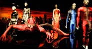 Um dos figurinos usados por Tobey Maguire no filme Homem-Aranha 3. A exposição Super-Heróis - Moda e Fantasia fica em cartaz no Metropolitan Museum of Art, em Nova York, até o dia 1º de setembro.
