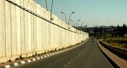 O Muro nas proximidades de Jerusalém