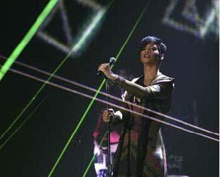 Rihanna teve ascensão meteórica com vendas digitais de "Take a Bow" - AP