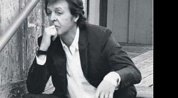 McCartney, no site: "Com a sua ajuda, nós poderemos levantar os fundos necessários à causa" - Max Vadukul