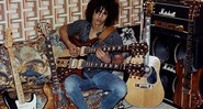 Na época, Slash já se dedicava à guitarra
