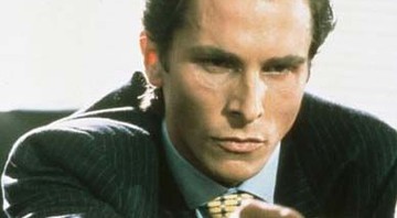 Christian Bale, na pele do serial killer Patrick Bateman: história do psicopata deve virar musical da Broadway em 2010 - Reprodução