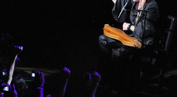 Cyndi Lauper pede "poder ao povo" no fim de seu show em São Paulo (13/11) - Stephan Solon/Divulgação