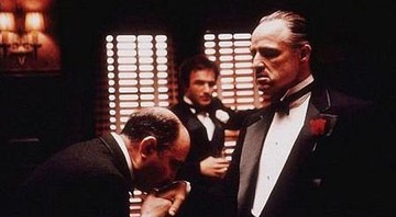 Brando como Vito Corleone, personagem de O Poderoso Chefão que o imortalizou no cinema - Reprodução