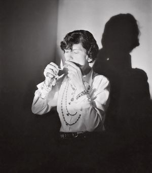 Coco Chanel em 1936: A estilista vivia o que pregava - "A simplicidade é a chave da verdadeira elegância"