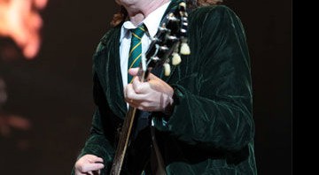Angus Young comanda o espetáculo de riffs no AC/DC - MRossi/Divulgação