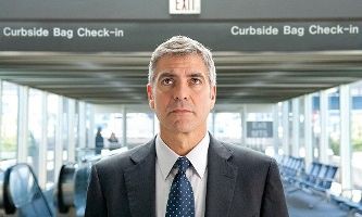 NAS NUVENS - George Clooney voa e prepara demissões