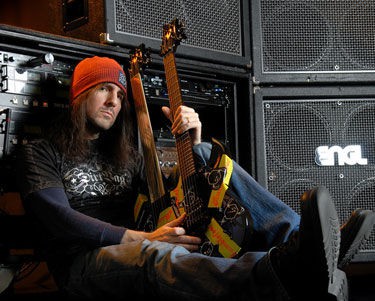 Abnormal é o primeiro álbum solo de Bumblefoot como guitarrista do Guns N' Roses