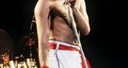 <b>DONO DO PALCO</b> Mercury se agigantava em suas performances ao vivo - Steve Jennings / Wireimage / Getty Images
