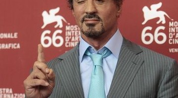 Sylvester Stallone desiste de Rambo, mas vai fazer continuação de Os Mercenários - AP