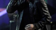 Bono deve retornar aos palcos em agosto, diz empresário do U2 - AP