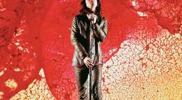 <b>VIAJANDO</b> Jim Morrison, em uma das intensas apresentações do Doors, em 1967 - Yale Joel / Time Life Pictures / Getty Images