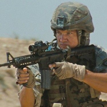 Jeremy Renner em cena de Guerra ao Terror: filme vencedor do Oscar inspira reality show nos EUA