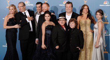 Modern Family, ao lado de Mad Men, foi o grande vencedor do Emmy 2010 - AP