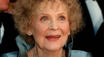 Gloria Stuart, que fez a versão idosa de Rose, em Titanic, morreu aos 100 anos - AP