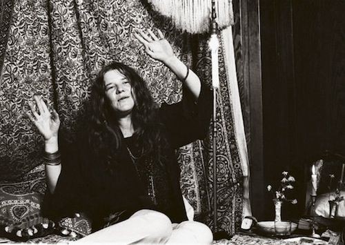 DONA DO PEDAÇO Janis em sua, em casa em São Francisco, em setembro de 1968