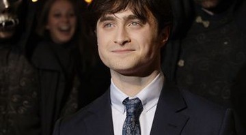 Daniel Radcliffe na estreia mundial de <i>Harry Potter e as Relíquias da Morte: Parte 1</i> - AP