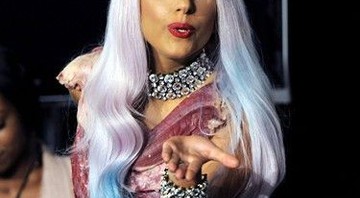 Lady Gaga vai lançar perfume em 2012 - AP