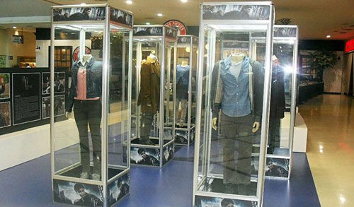 Figurino original de Harry Potter e as Relíquias da Morte - Parte 1 está exposto em shopping paulistano