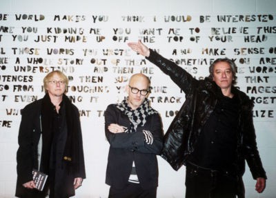 R.E.M. divulgou os nomes das faixas que estarão em seu novo disco