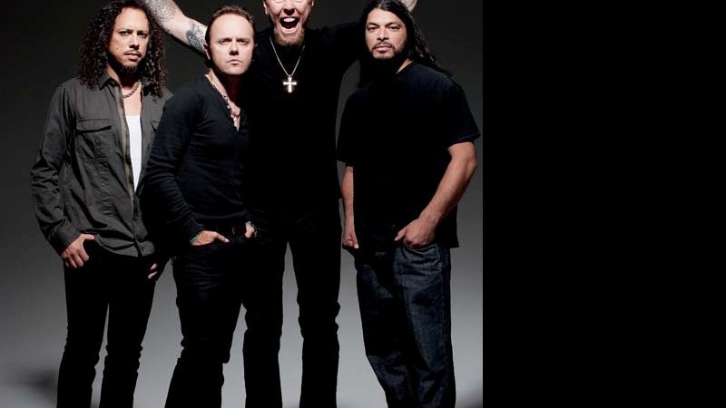 EM CASA (Da esq. para a dir.) Kirk Hammett, Lars Ulrich, James Hetfi eld e Robert Trujillo: o Metallica volta ao Brasil