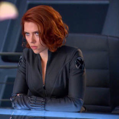 Scarlett Johansson em cena no filme Os Vingadores