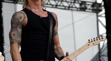 Duff McKagan's Loaded se apresentou no Palco Consciência do SWU nesta segunda, 14 - Foto: Pedro Carrilho/Divulgação