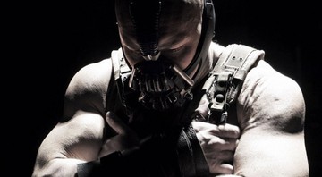O vilão Bane (Tom Hardy) em cena de O Cavaleiro das Trevas Ressurge - Warner/Reprodução
