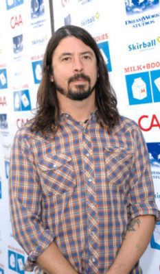 Dave Grohl revela que o Foo Fighters já encerrou a gravação de seu sétimo álbum de estúdio