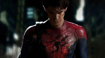 Andrew Garfield, que estrela o reboot da franquia, interpreta, aos 27 anos, a versão colegial de Peter Parker - Divulgação
