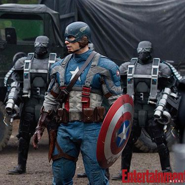Chris Evans aparece como Capitão América em nova imagem do filme