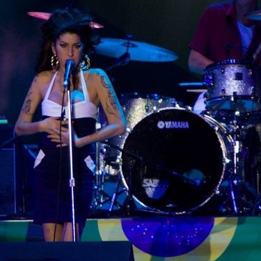Amy Winehouse encerrou sua passagem pelo Brasil com show em São Paulo, no Summer Soul Festival