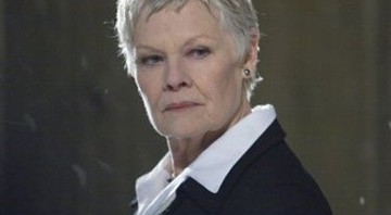 Judi Dench como M em <i>007 - Quantum of Solace</i>: atriz reprisará o papel no próximo filme da franquia - Reprodução