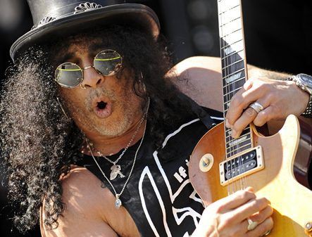 Curiosidades sobre Slash: coração do guitarrista parou de bater três vezes