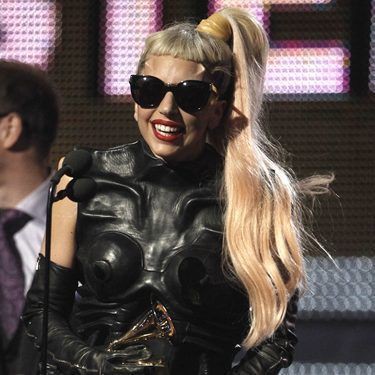 Lady Gaga revelou um trecho da letra de "Judas" no Twitter e disse que o clipe de "Born This Way" será anunciado em breve