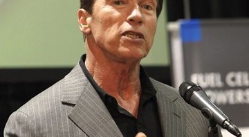 Arnold Schwarzenegger planeja retorno à TV - AP