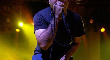 O frontman do Deftones, Chino Moreno, fala sobre seu novo projeto paralelo, o Crosses - AP
