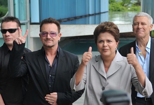 Presidente Dilma Rousseff recebeu o U2 em Brasília nesta sexta, 8