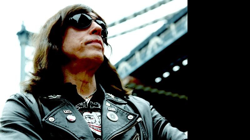 Marky Ramone retorna ao Brasil; ex-baterista do Ramones fará DJ set em festa fechada nesta terça, 31, em São Paulo