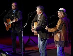 Neil Young, Stephen Stills e Richie Furay farão turnê de reunião do Buffalo Springfield em 2012