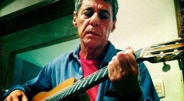 Chico Buarque vai mostrar, ao vivo e pela internet, a música inédita "Sinhá" - Reprodução/Bastidores.com.br