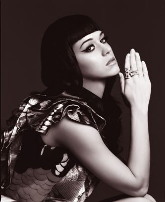 Katy Perry é líder de indicações no VMA 2011