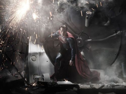 A primeira imagem de Henry Cavill como Superman