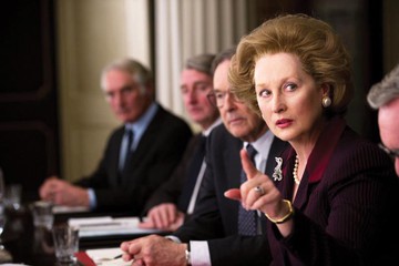 Como Thatcher, Streep não deixa dúvida de que está no poder