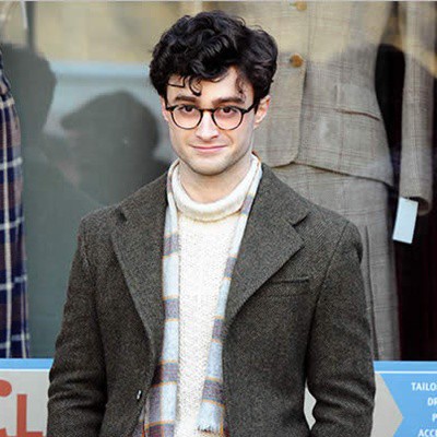 Daniel Radcliffe abandonou o papel de Harry Potter, mas voltou a usar óculos em Kill Your Darlings