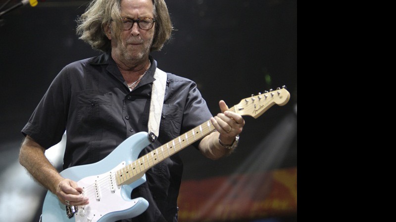 Eric Clapton

É o segundo maior guitarrista de todos os tempos segundo a Rolling Stone (o primeiro não está mais entre nós: Jimi Hendrix). Imagine um belo solo de Clapton encerrando a cerimônia. Que tal?
