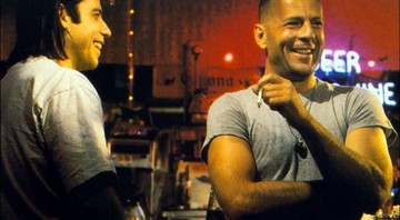 Travolta e Willis se divertem antes de mais uma cena - Miramax / Divulgação