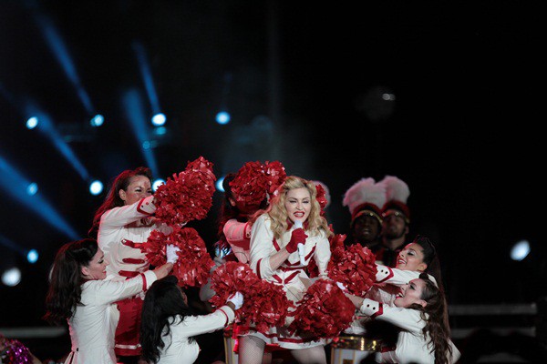 Madonna iniciou a perna brasileira da turnê MDNA no Rio de Janeiro